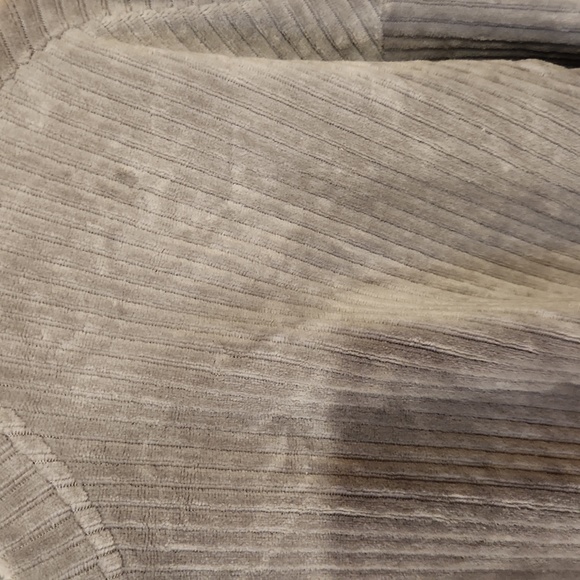 A new day size small fleece corduroy crew neck - Picture 2 of 5